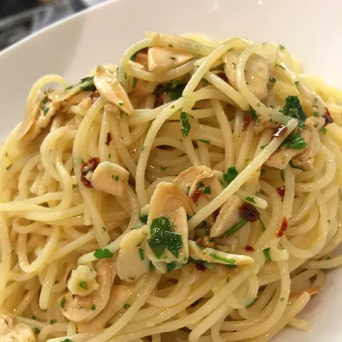 Aglio, olio e peperoncino