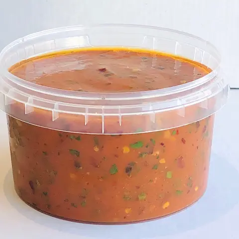 Arrabbiata sauce in a Buono tub