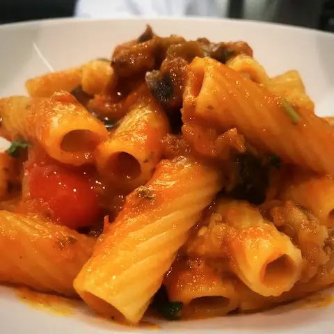 Rigatoni alla parmigiana