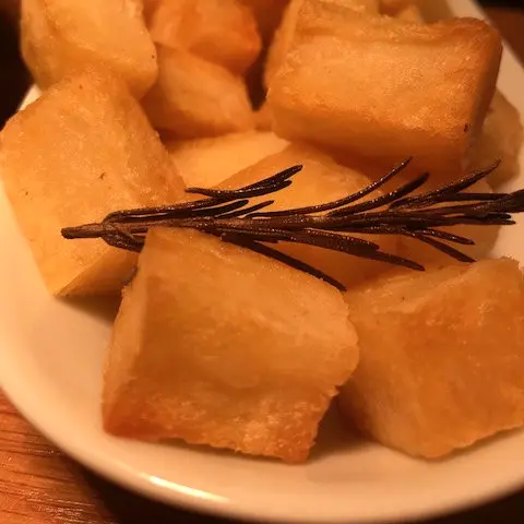 Roast potatoes