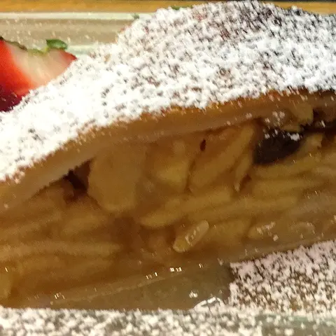Apple strudel