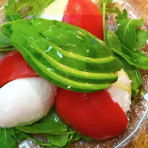 Insalata tricolore