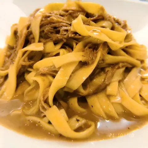 Tagliatelle al vitello